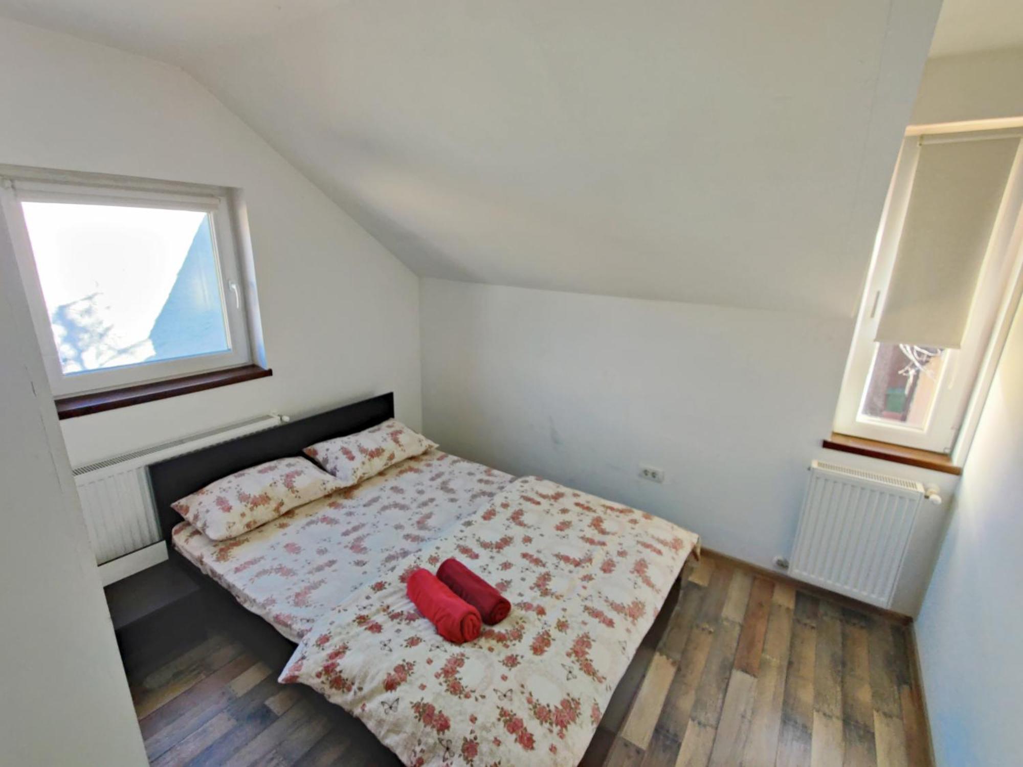 Apartamente De Inchiriat Lucky House Brașov Exterior foto